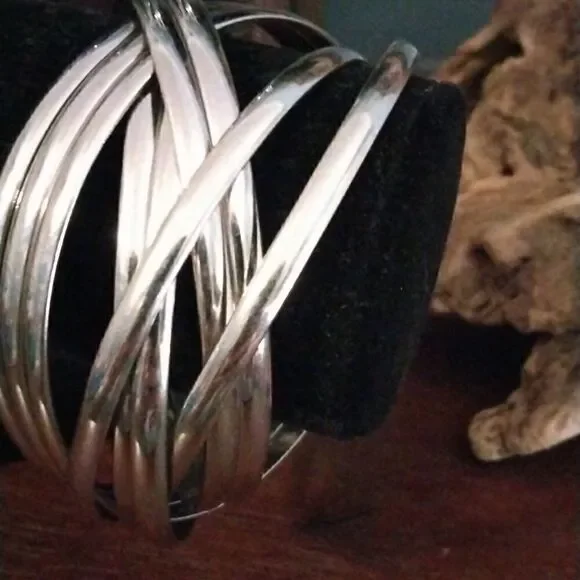 Infinity style Bangle Bracelet  - Picture 2 of 4